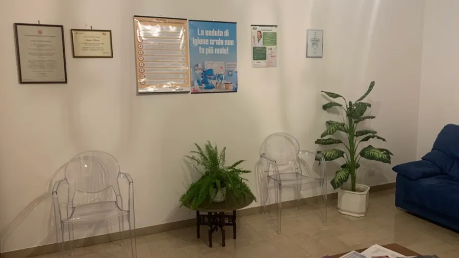 Sala d'attesa accogliente dello studio